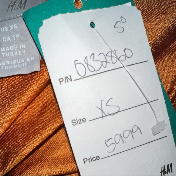 $36 H&M Golden Orange/Yellow Long Sleeveless Dress Size XS - Picture 3 of 3